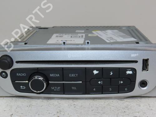 Used Radio RENAULT SCÉNIC III (JZ0/1_) 1.6 dCi (JZ00, JZ12) (130 hp) 24345158