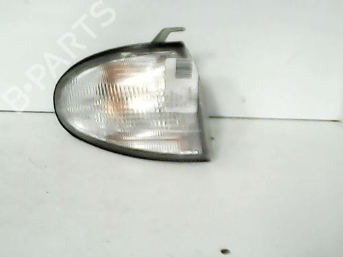 Used Right front indicator HYUNDAI ACCENT I (X-3) 1.3 i 12V (84 hp) 23164546
