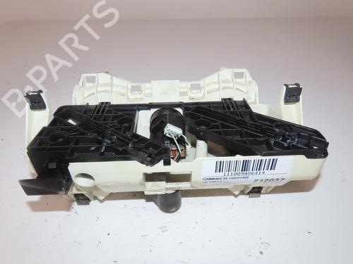 Used Climate control FIAT PUNTO (188_) 1.2 60 (188.030, .050, .130, .150, .230, .250) (60 hp) 27438807