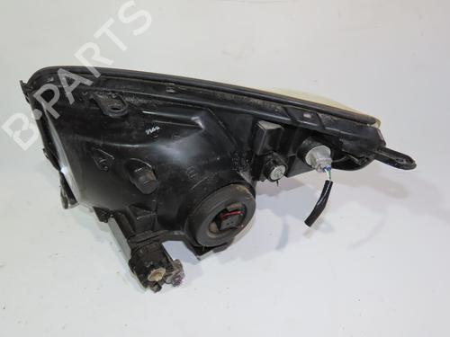 Used Right headlight TOYOTA RAV 4 II (_A2_) 2.0 D 4WD (CLA20_, CLA21_, CLA20R, CLA21R) (116 hp) 20314440