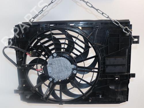 Used Radiator fan PEUGEOT 3008 II SUV (MC_, MR_, MJ_, M4_) Hybrid4 (M45GBU) (299 hp) 31179413