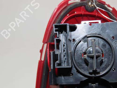 Used Right taillight Right taillight 17528214 17528214