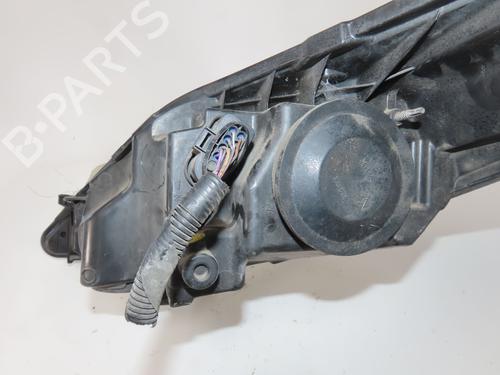 Used Right headlight Right headlight 38944430 38944430