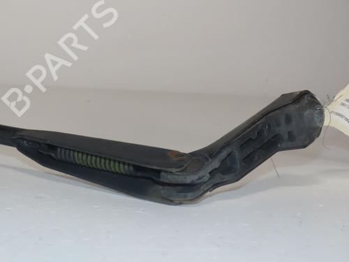 Used Front windshield wiper arm RENAULT CLIO II (BB_, CB_) 1.5 dCi (B/CB07) (65 hp) 30893043