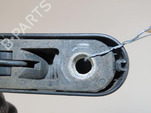 Używane Ramię wycieraczki tylnej szyby PEUGEOT 206 Hatchback (2A/C) 1.1 i (60 hp) 30291925