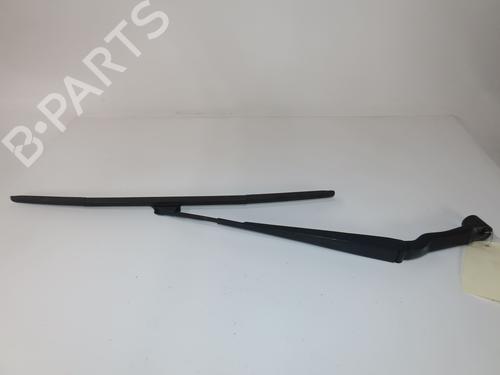 Used Front windshield wiper arm RENAULT KADJAR (HA_, HL_) 1.3 TCe 140 (HLNB, HLN1) (140 hp) 27643691