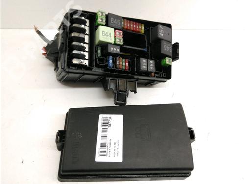 Fuse box AUDI A3 Sportback (8VA, 8VF) 1.6 TDI (105 hp) 11694495