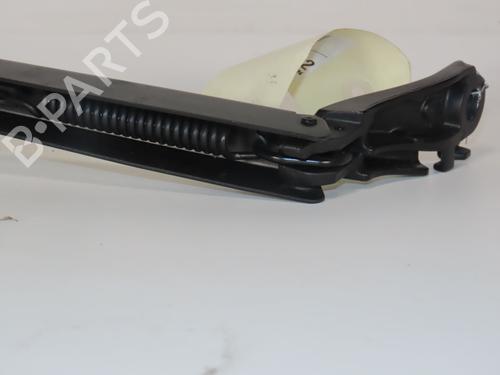 front-windshield-wiper-arm-renault-megane-e-tech-suv-2021-26463368 main image