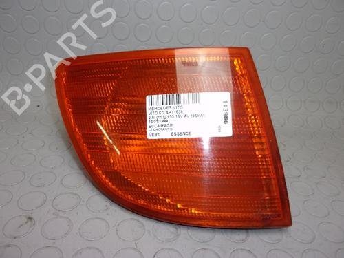 Used Right front indicator MERCEDES-BENZ VITO Van (W638) 113 2.0 (638.014, 638.094) (129 hp) 23164525