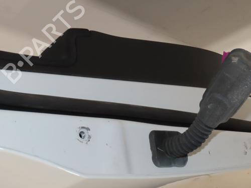 Porte arrière gauche OPEL MERIVA B MPV (S10) 1.7 CDTI (75) (110 hp) 31277378