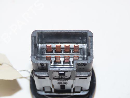 Warnblinkschalter für DACIA LOGAN MCV (KS_) 1.5 dCi (KS0W) (86 hp) 33138006