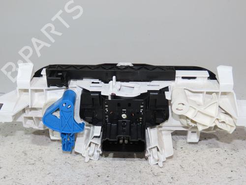 Used Climate control RENAULT TWINGO II (CN0_) 1.2 16V (CN04, CN0B) (75 hp) 24231954