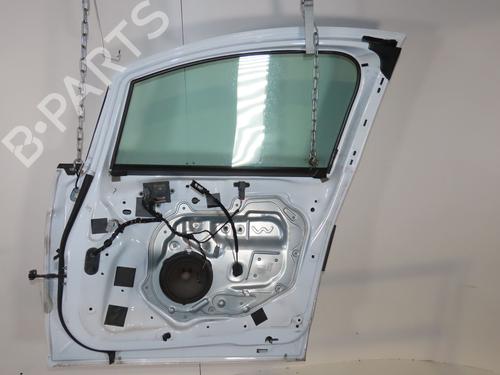 Used Right front door Right front door 39419069 39419069