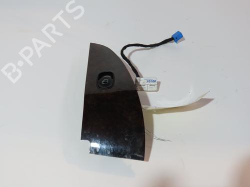 Used Switch Switch MERCEDES-BENZ C-CLASS (W203) C 220 CDI (203.006) (136 hp) 17857691 17857691