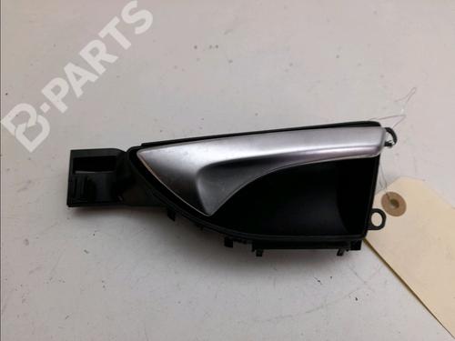Poignée intérieure arrière droite MERCEDES-BENZ A-CLASS (W176) A 160 CDI / d (176.011) (90 hp) 11255653