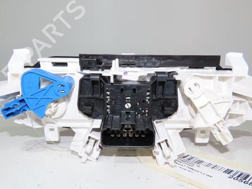 Used Climate control RENAULT TWINGO II (CN0_) 1.2 16V (CN0K, CN0V, CN0A) (76 hp) 23161236