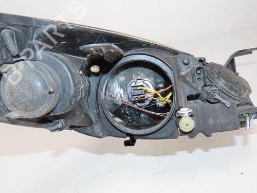 left-headlight-renault-fluence-l3_-2010-32486993 main image