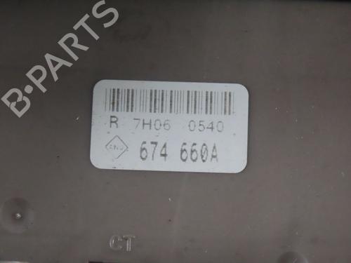 Fuse box RENAULT MODUS / GRAND MODUS (F/JP0_) 1.5 dCi (JP02) | BP40484358E1 - Image 2