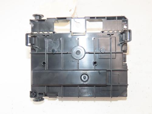 Used Fuse box Fuse box 36893785 36893785
