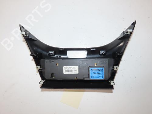 Used Climate control Climate control PEUGEOT 208 I (CA_, CC_) 1.6 HDi (92 hp) 36758628 36758628