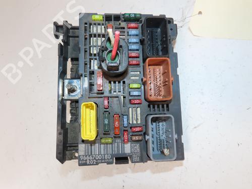 Fuse box PEUGEOT 3008 I MPV (0U_) 1.6 HDi | BP29601439E1 