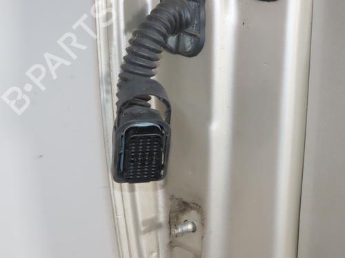 right-front-door-renault-scenic-iii-jz01_-2008-2009-2010-2011-2012-2013-2014-2015-2016-36053996 main image