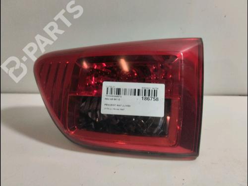 Right tailgate light PEUGEOT 4007 (VU_, VV_) 2.2 HDi (156 hp) 10537211