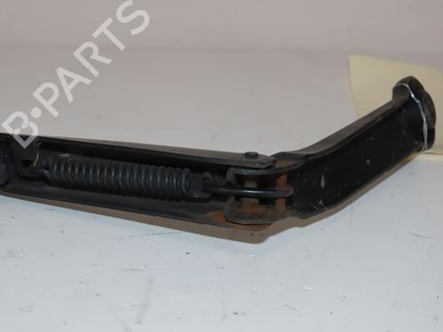 Used Front windshield wiper arm BMW 3 (E46) 318 d (116 hp) 29819255