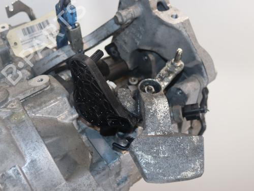 Used Gearbox Gearbox VW GOLF VI (5K1) 1.6 TDI (105 hp) 33401110 33401110