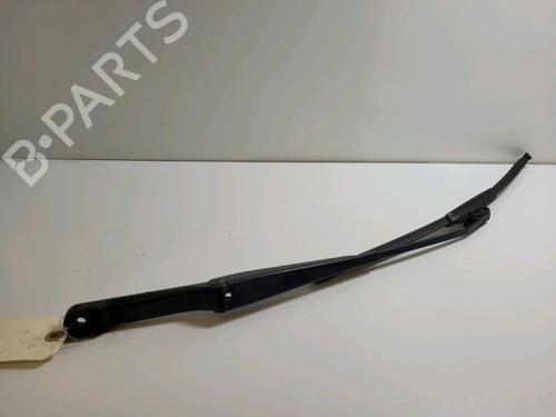 Used Front windshield wiper arm MERCEDES-BENZ M-CLASS (W163) ML 270 CDI (163.113) (163 hp) 14900865