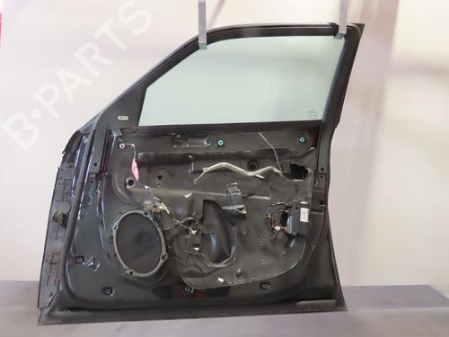 right-front-door-chrysler-300c-lx-le-30-v6-crd-5134170ap-2004-17372369 main image