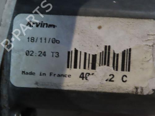 Vindusheismekanisme venstre bak RENAULT CLIO III (BR0/1, CR0/1) 1.5 dCi (BR17, CR17) (86 hp) 29577852