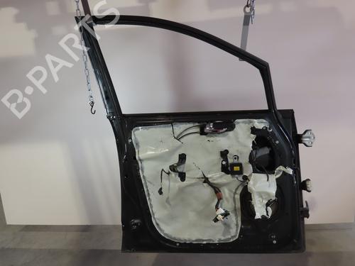 Used Left front door SSANGYONG RODIUS I 2.7 Xdi (163 hp) 17514713