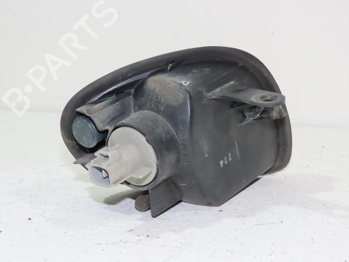 Used Left front indicator TOYOTA COROLLA Liftback (_E11_) 2.0 D-4D (CDE110_, CDE110R) (90 hp) 23164564
