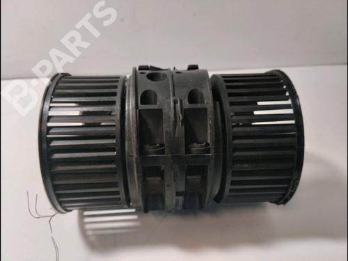 Used Heater blower motor Heater blower motor RENAULT GRAND SCÉNIC III (JZ0/1_) 1.5 dCi (JZ09, JZ0D, JZ10, JZ14, JZ1G, JZ29, JZ2C) (110 hp) 10907199 10907199