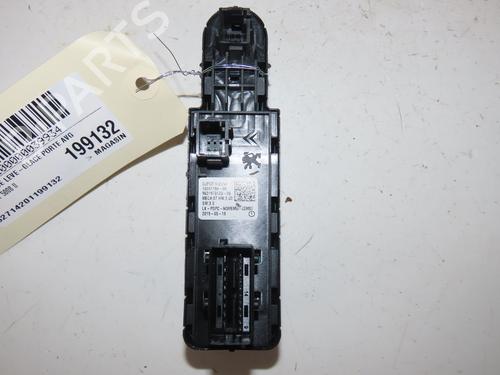 Used Left front window switch PEUGEOT 5008 II (MC_, MJ_, MR_, M4_) 1.5 BlueHDi 130 (MCYHZJ, MCYHZR, MCYHZX) (131 hp) 31031105