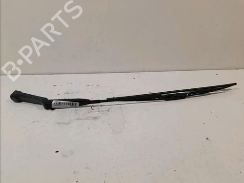Used Front windshield wiper arm NISSAN MICRA II (K11) 1.0 i 16V (54 hp) 14962637