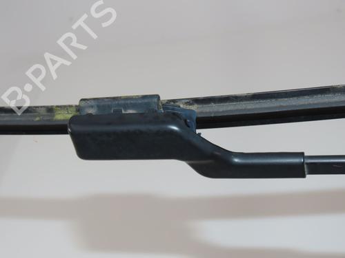 Used Front windshield wiper arm Front windshield wiper arm 38023150 38023150