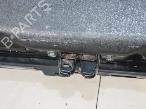 tailgate-renault-kadjar-ha_-hl_-2015-34387332 main image