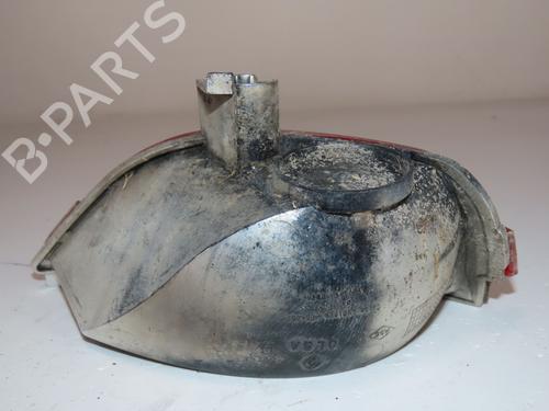 rear-fog-light-renault-megane-iv-hatchback-b9amn_-2015-27975956 main image