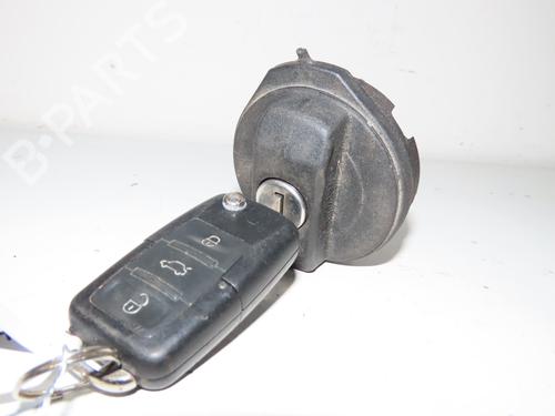 Used Fuel flap SEAT IBIZA IV (6J5, 6P1) 1.4 TDI (80 hp) 16146739