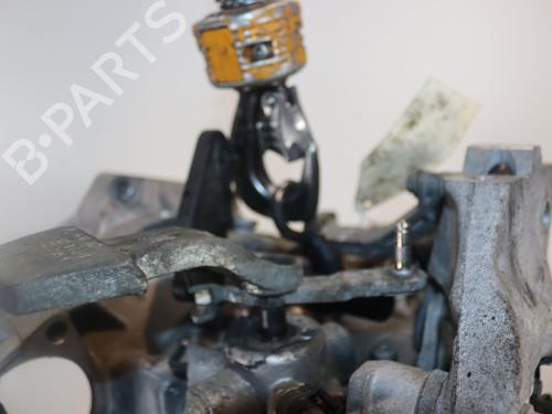 Używane Skrzynia biegów VW GOLF VII (5G1, BQ1, BE1, BE2) 1.6 TDI (105 hp) 32151340