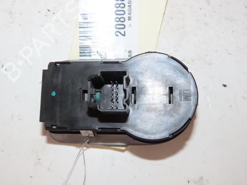 Used Headlight switch OPEL MERIVA B MPV (S10) 1.7 CDTI (75) (131 hp) 27307022