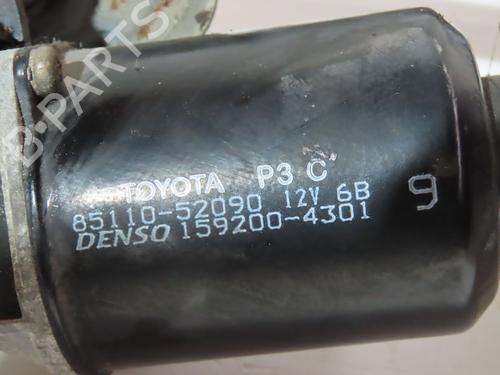 Used Front wiper motor TOYOTA YARIS (_P1_) 1.5 (NCP13_, NCP13R) (106 hp) 17996659