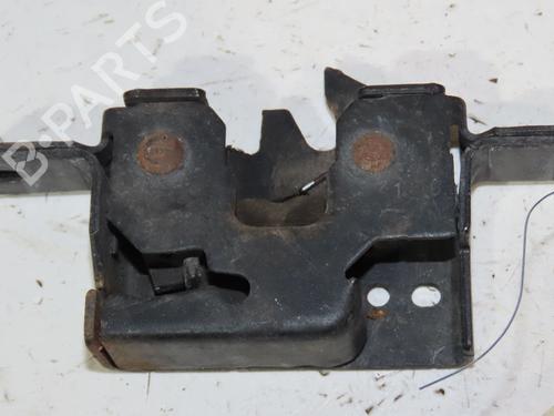 Used Hood lock RENAULT SCÉNIC III (JZ0/1_) 1.9 dCi (JZ0J, JZ1J, JZ1K, JZ1S) (131 hp) 23162359