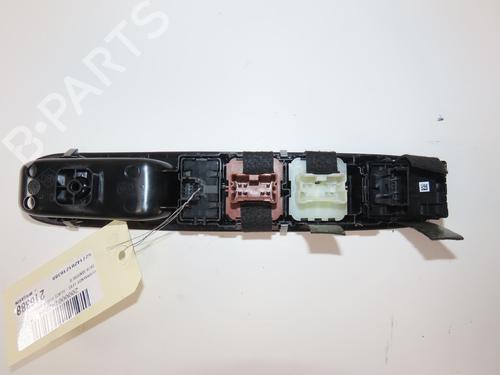 left-front-window-switch-dacia-sandero-iii-2021-36028808 main image