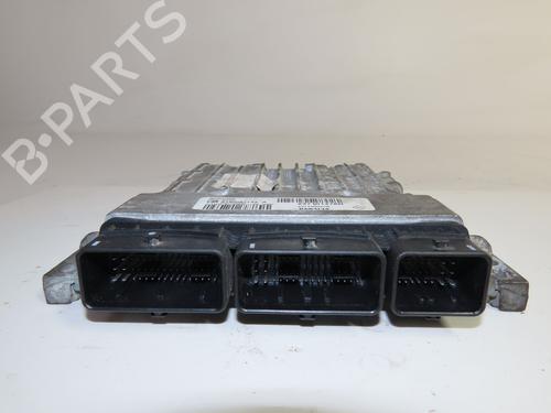 Used Engine control unit (ECU) Engine control unit (ECU) RENAULT SCÉNIC III (JZ0/1_) 1.5 dCi (110 hp) 34049457 34049457