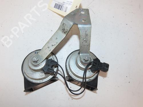 Używane Klakson / Sygnał dźwiękowy RENAULT MEGANE II (BM0/1_, CM0/1_) 2.0 dCi (173 hp) 29137097