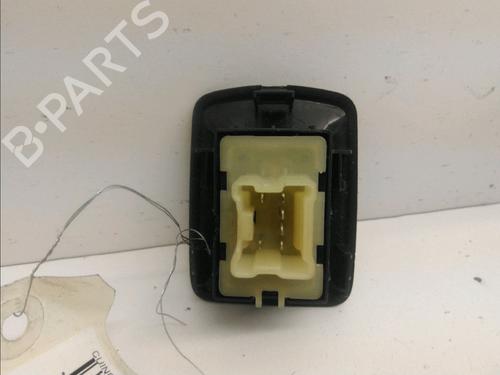 Used Right rear window switch DACIA LODGY (JS_) 1.2 TCe (JSAY, JSM0) (115 hp) 15378892