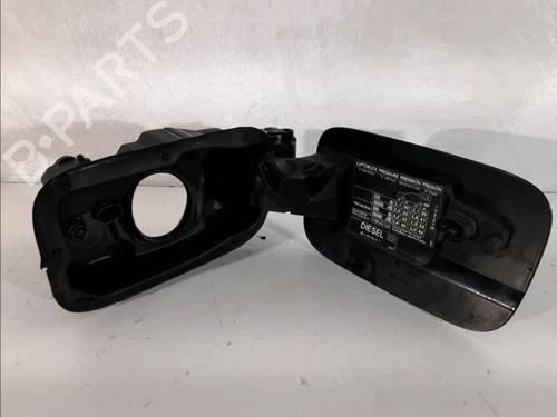 Fuel flap MERCEDES-BENZ C-CLASS (W204) C 200 CDI (204.007, 204.006) | BP13301665C131 